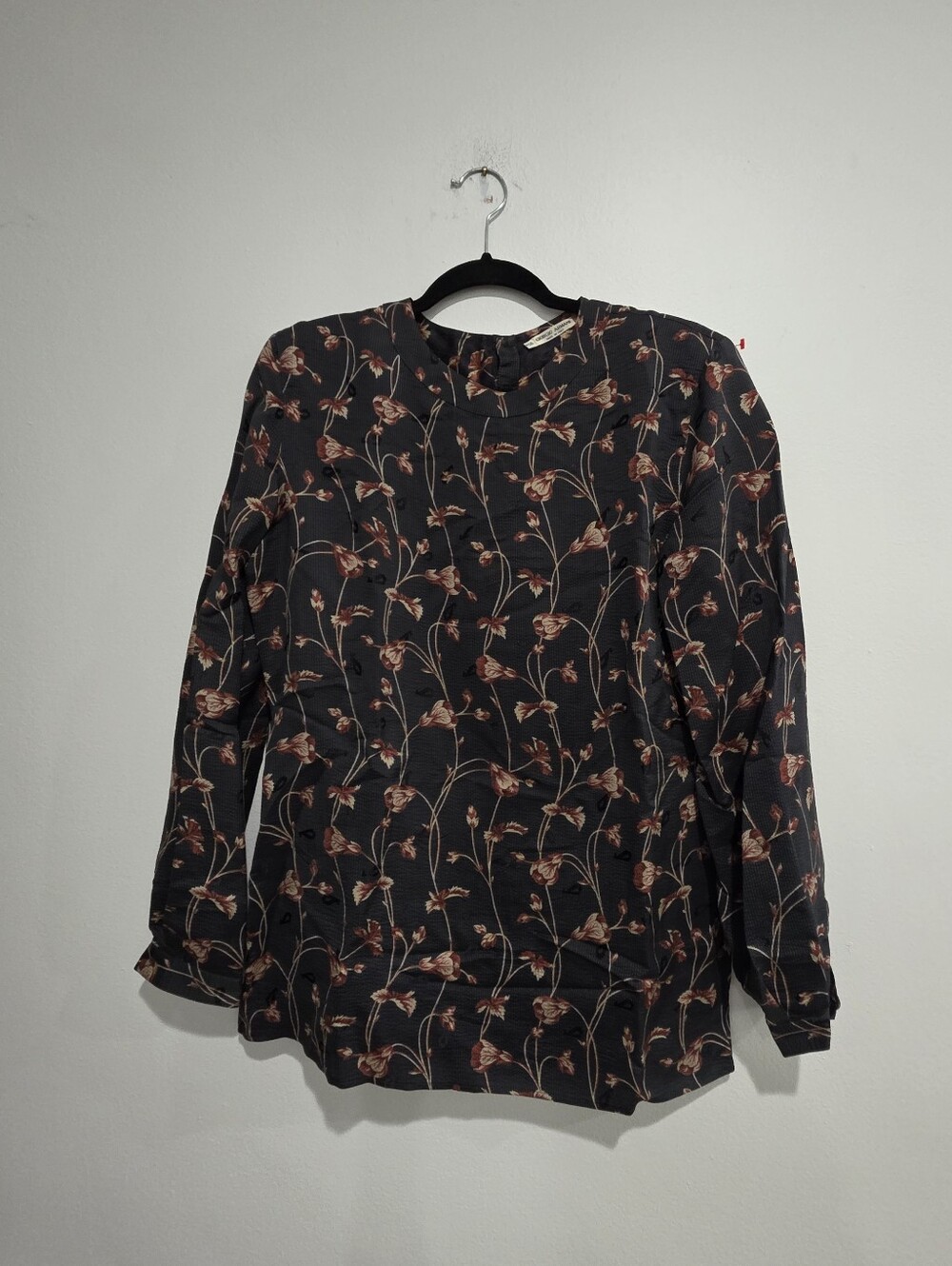 Vintage Giorgio Armani Italian Silk Blend Floral Blouse - Size 42 (US 8)​